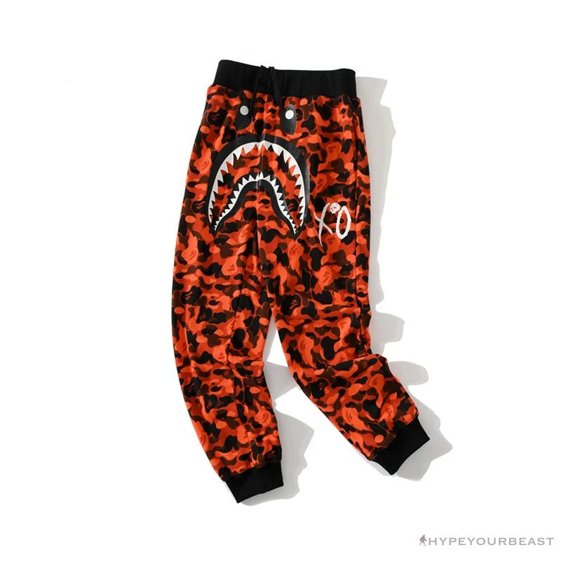 BAPE X XO Co-Branded Camouflage Pants ‘RED’ Clothes
