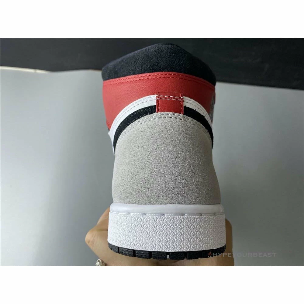 Air Jordan 1 High ‘Light Smoke Grey’