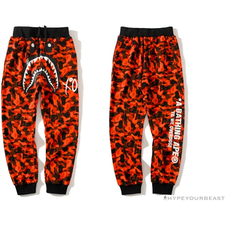 BAPE X XO Camouflage Red Pants Clothes