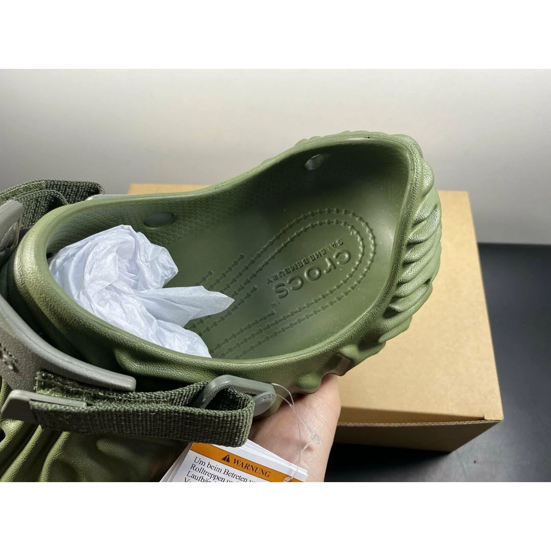 slides Cr*0*s pollex clog by salehe bembury menemsha cucumber