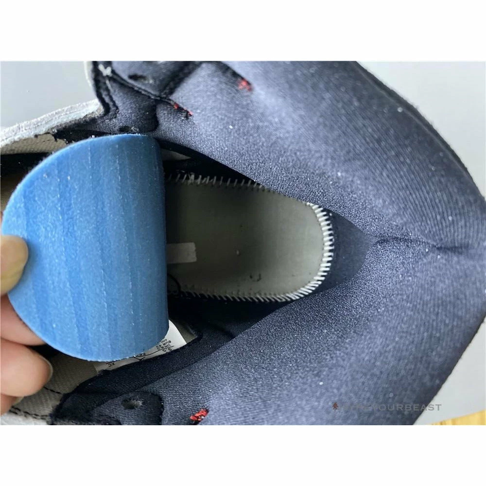 Air Jordan 1 High ‘Light Smoke Grey’