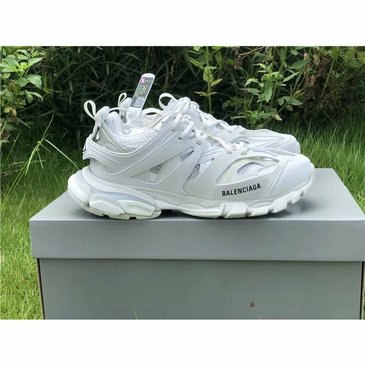 Ba*len*cia*ga bcg track sneakers 3.0 white